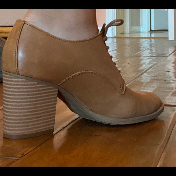 Euro Soft Leather Booties - Picture 4 of 5